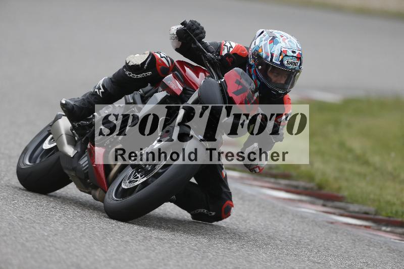 Archiv-2025/06 18.04.2025 Speer Racing ADR/Gruppe gelb/75